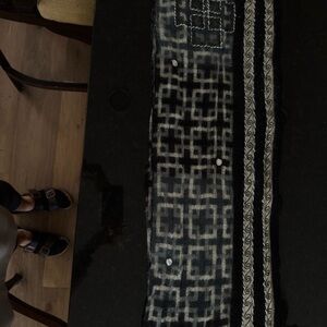 Source Unknown Black and Gray Scarf